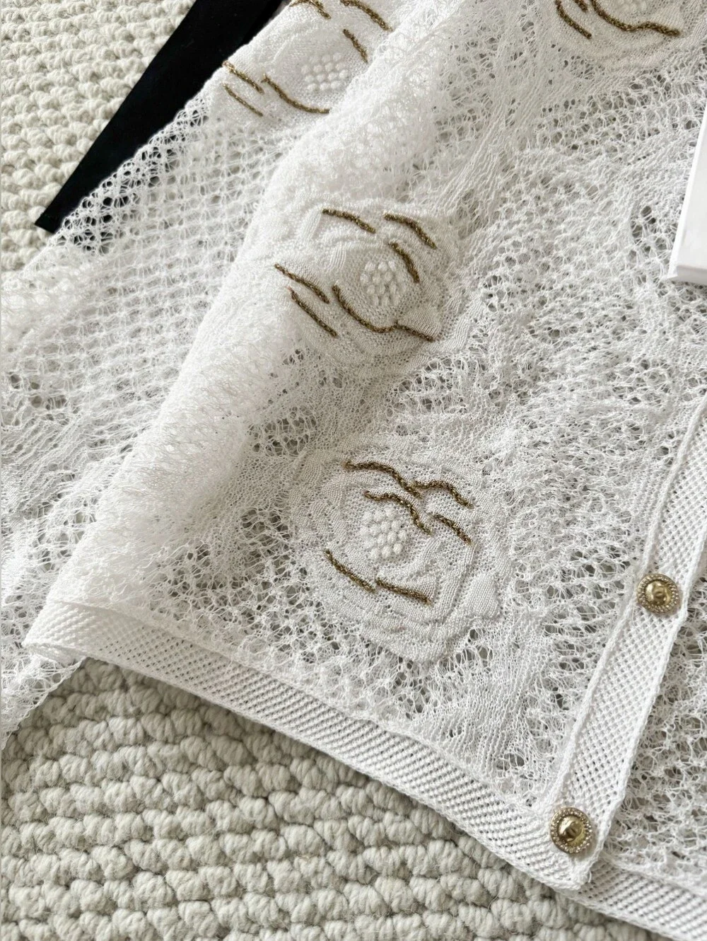Chanel White Lace Cropped Knitting Cardigan Sweater